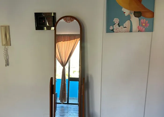 ホテル Adriatik Shëngjin